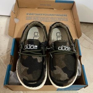 Hey Dude toddler camo size 6 NWT